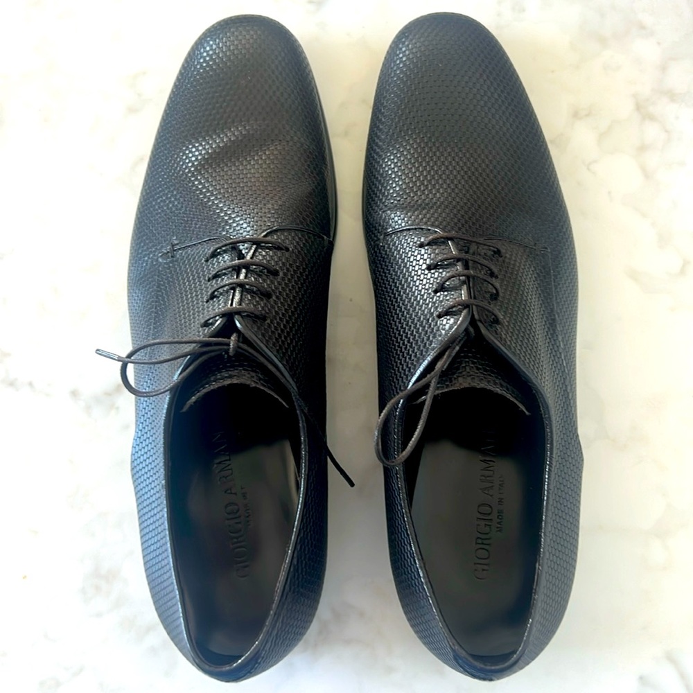 Giorgio Armani Men’s Dress Shoe. Made in Italy. New never worn.